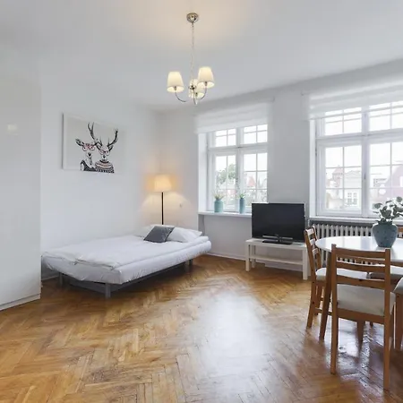 Apartament Przy Bazylice Mariackiej W Gdansku